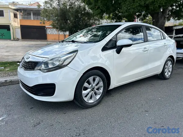 carros - Kia rio 2015 de lacasa 4