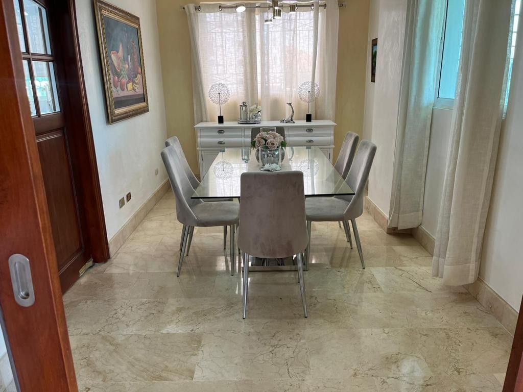 apartamentos - Apartamento en Naco 3er piso 
 3