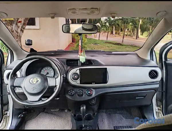 carros - toyota vitz 2012  6