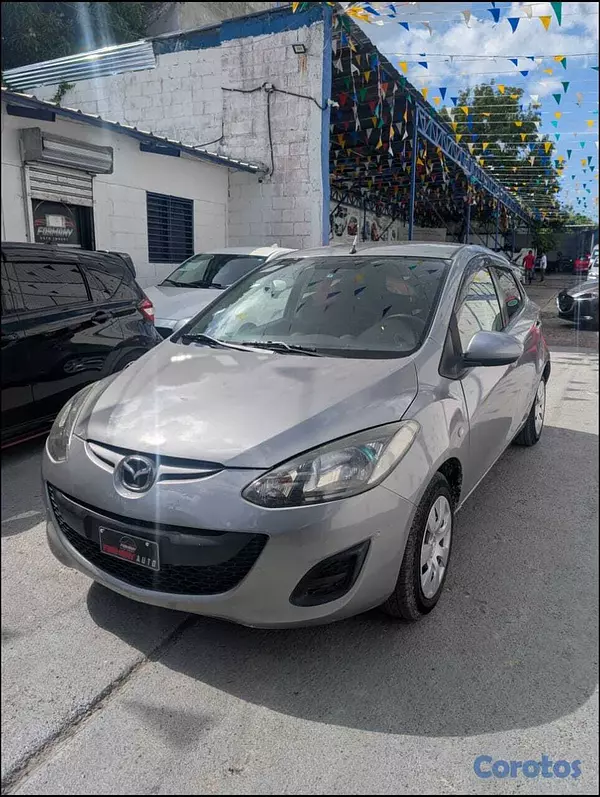 carros - MAZDA DEMIO 2013 1