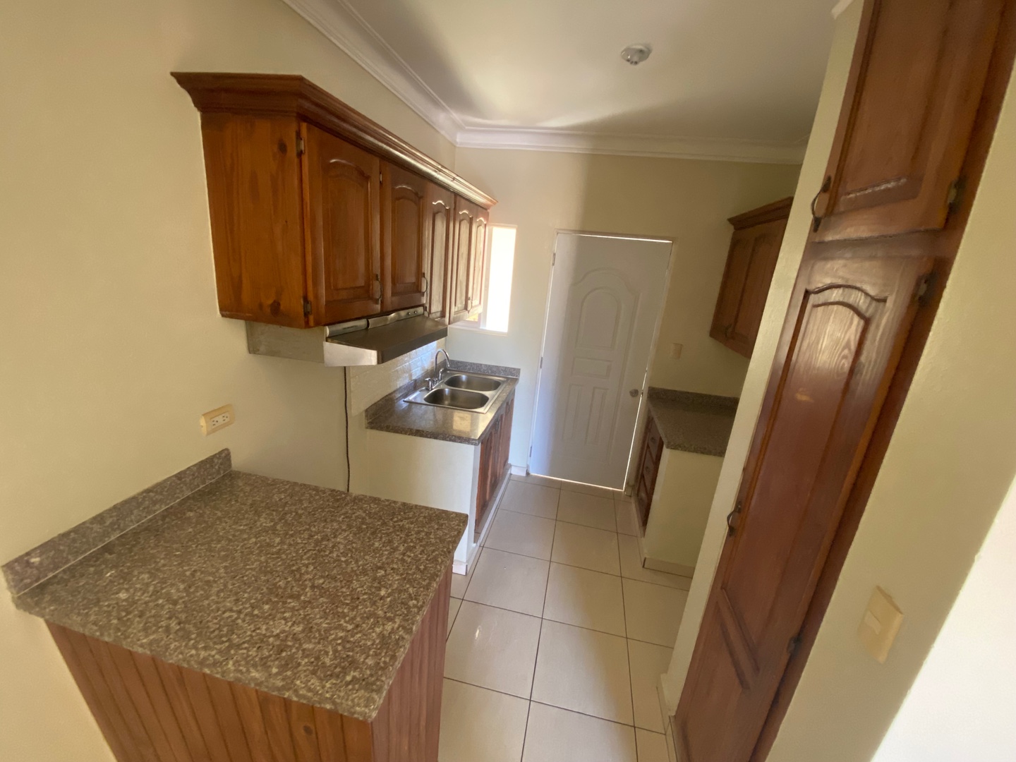 apartamentos - APARTAMENTO EN RENTA EN SANTIAGO DE LOS CABALLEROS POR LA ZONA DE LOS REYES  2