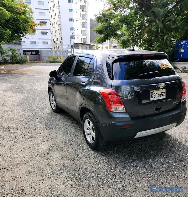 jeepetas y camionetas - Hermosa Chevrolet Trax LS 7