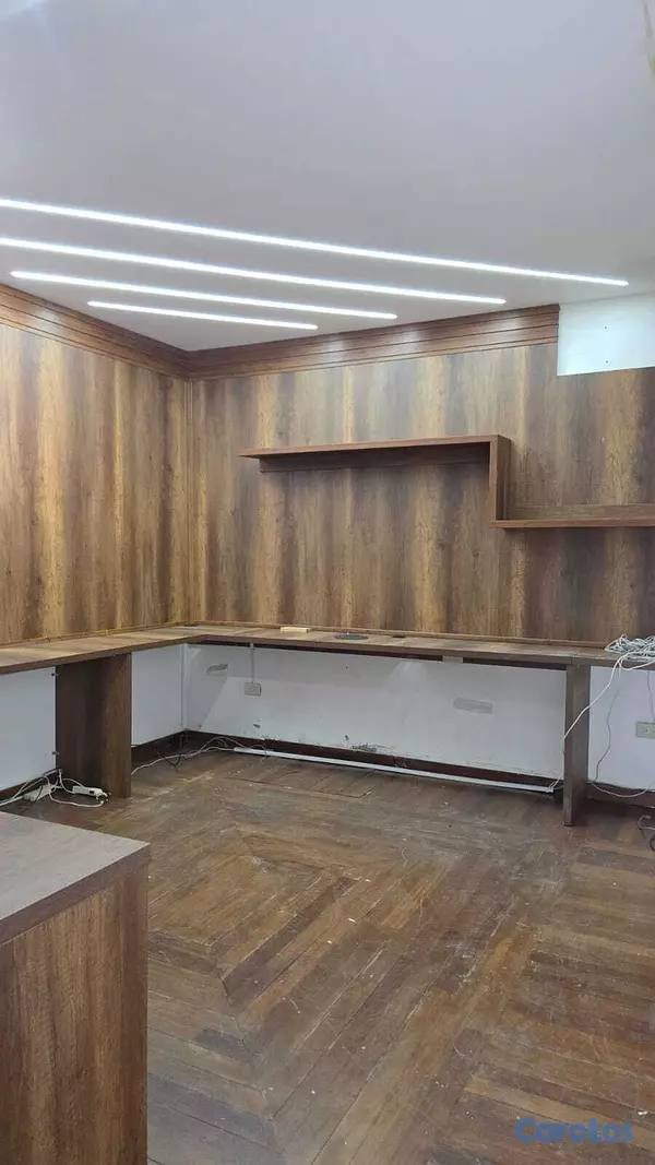 oficinas y locales comerciales - 100 MTS OFICINA EN LA ROMULO EXCELENTE DISTRIBUCIÓN Y UBICACIÓN OPORTUNIDAD  2