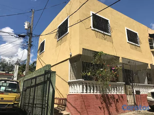casas - Casa en venta Colinas del Arroyo  3