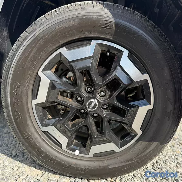 jeepetas y camionetas - NISSAN FRONTIER LE 2026 8