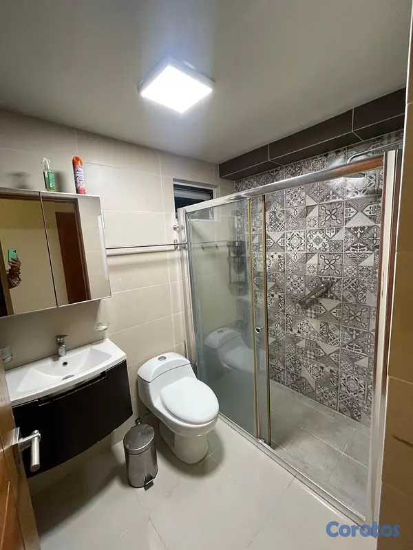 apartamentos - Vendo renacimiento tercer nivel tres habitaciones balcón dos baños dos parqueos  15