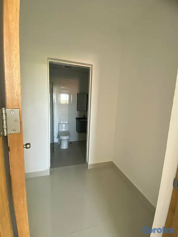 apartamentos - Apartamento familiar con una sala con ventanales p 9