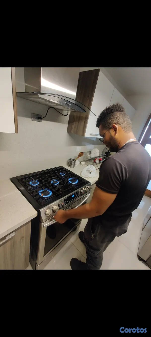 servicios profesionales - Venta intalacion y Reparación
De Estufas lavadora neveras secadora Técnico 🛠️ 2