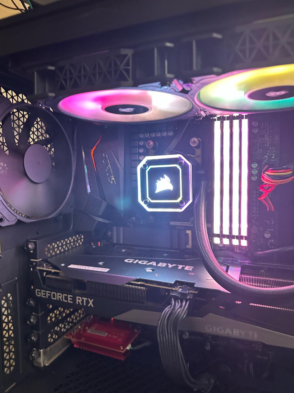computadoras y laptops - Gaming PC 4