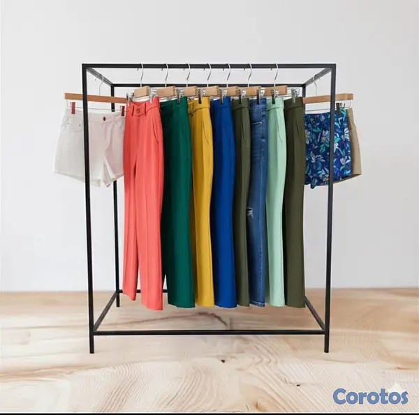 equipos profesionales - PERCHEROS PARA TIENDA  6