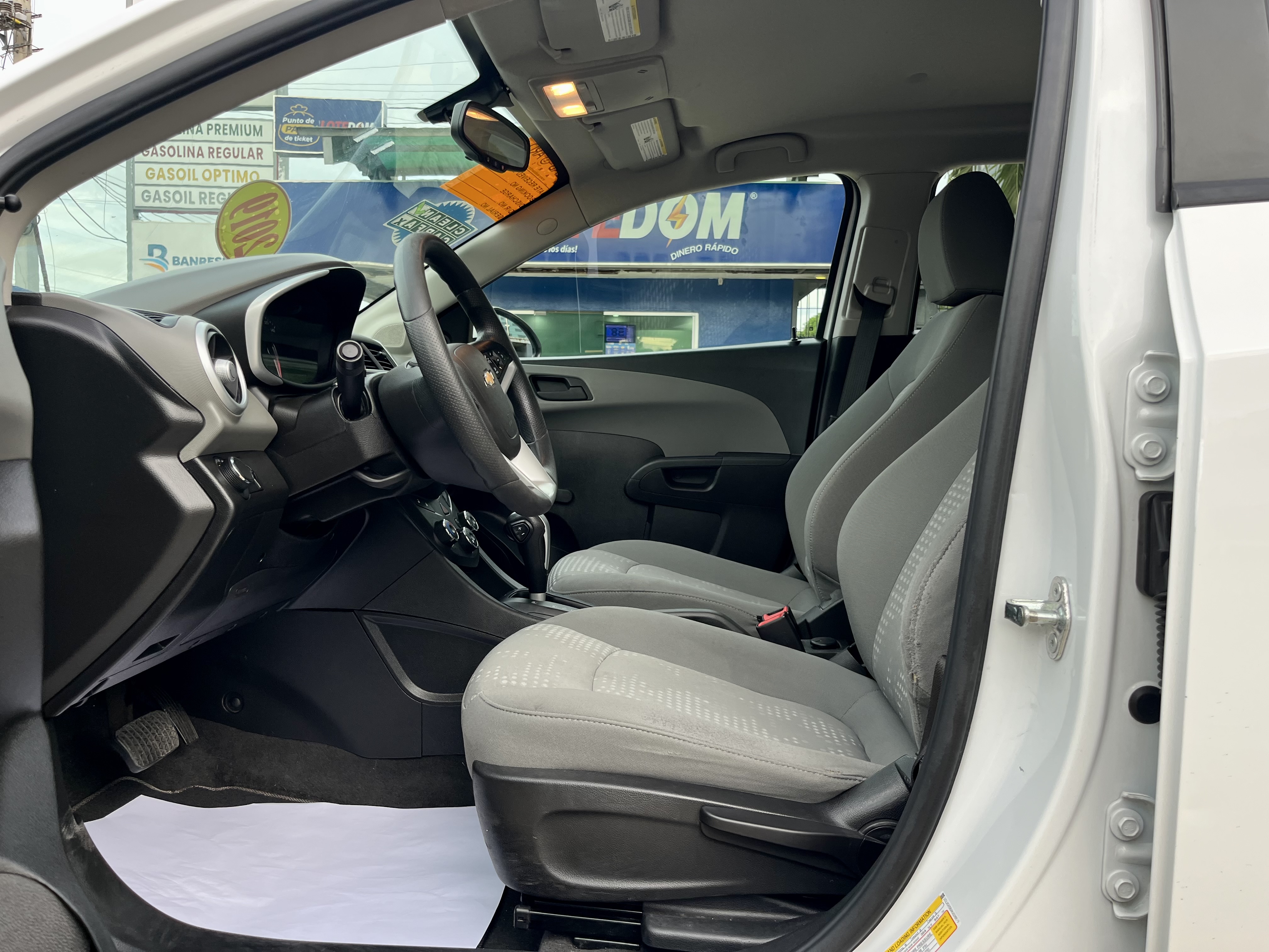 carros - Chevrolet Sonic 2019 LS  Versión americana 5