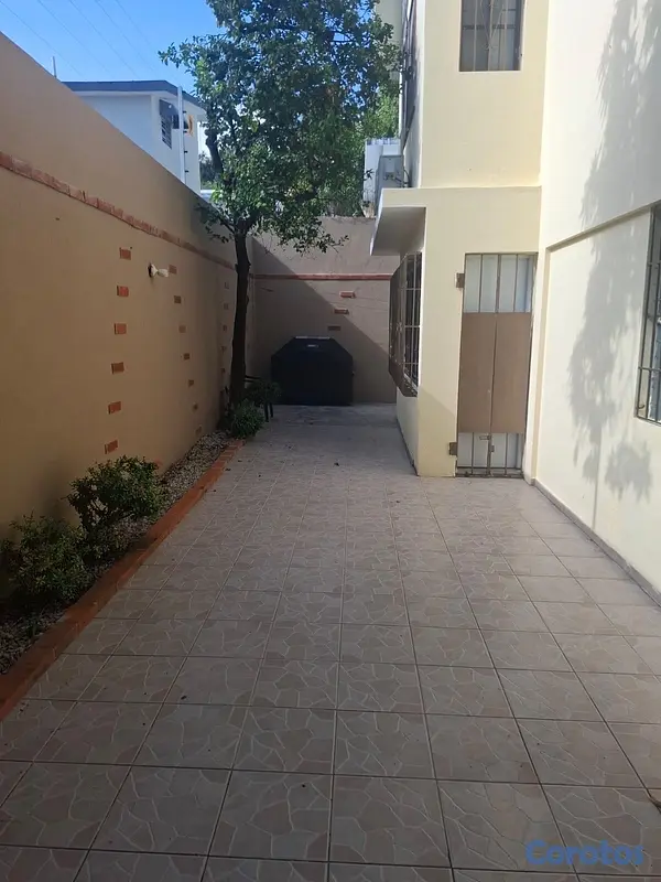 casas - casa en venta-entre Cayetano germosen e independencia, Santo Domingo  2