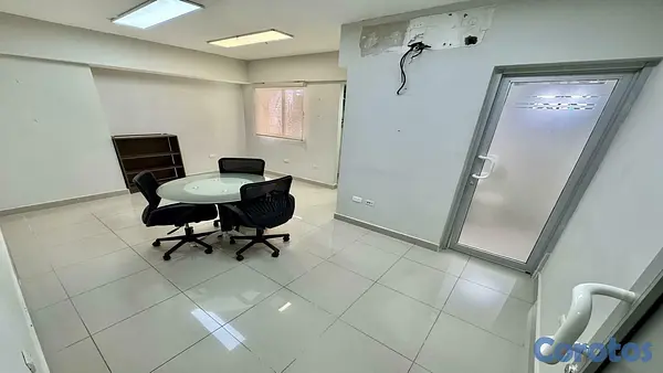 oficinas y locales comerciales - Oficina Comercial en Julieta Morales 7