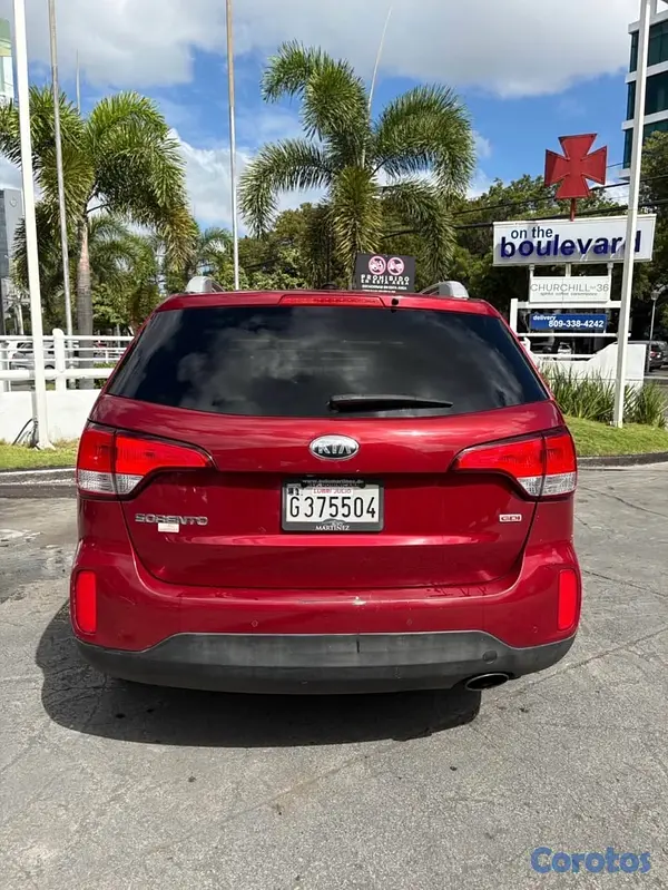 jeepetas y camionetas - Kia Sorento 2014 Negociable 3