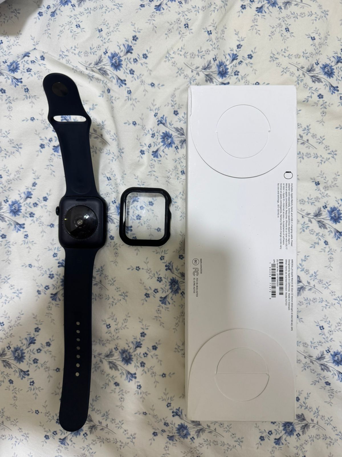 otros electronicos - Vendo Apple Watch SE 2da Gen – 44mm Midnight NUEVO 1