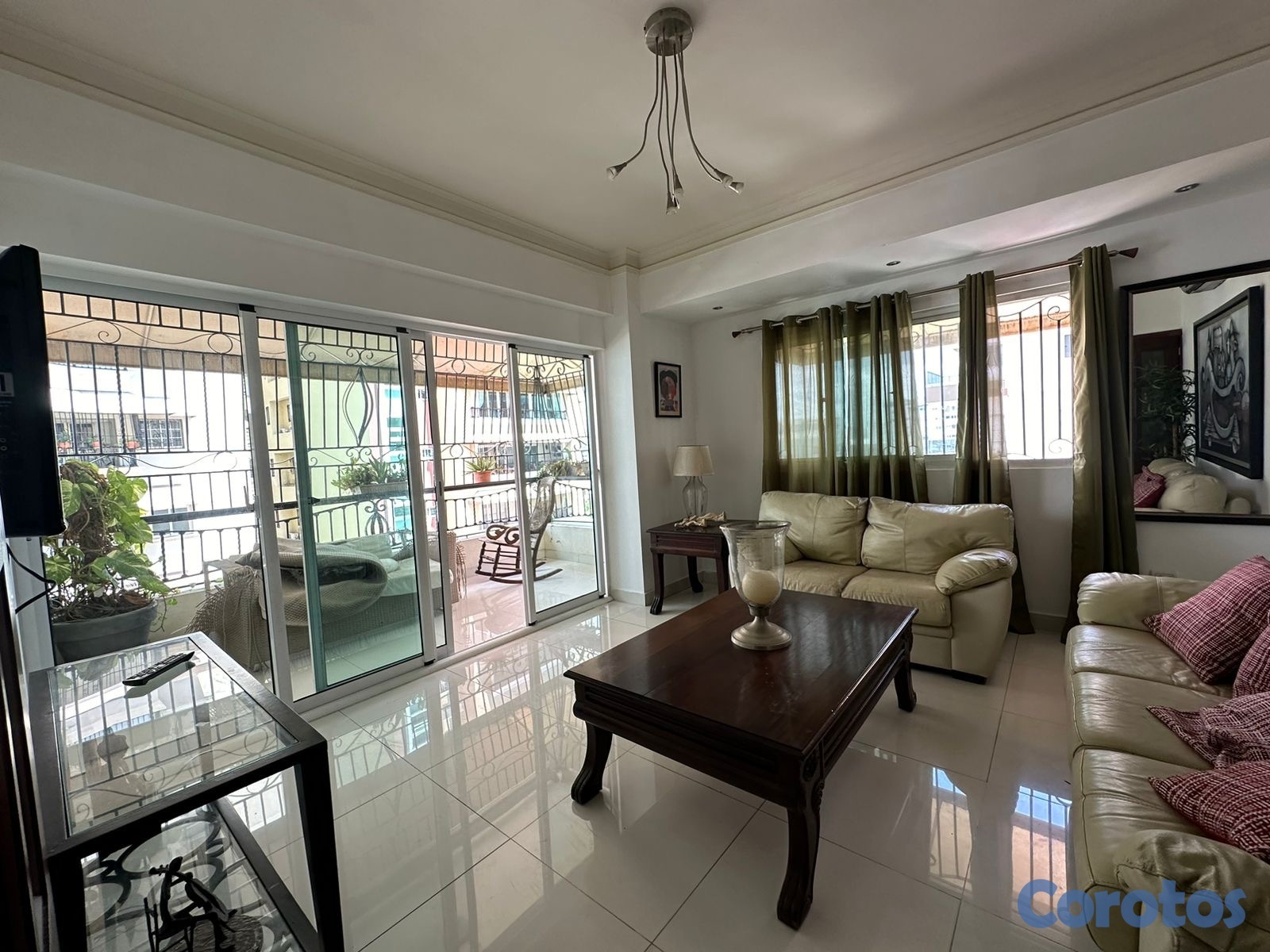 apartamentos - Vendo vacío Bella Vista Sur , piso 7 , precio US$3 9