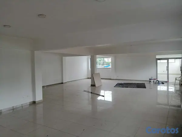 oficinas y locales comerciales -  Alquilo Local Comercial Arroyo Hondo  9