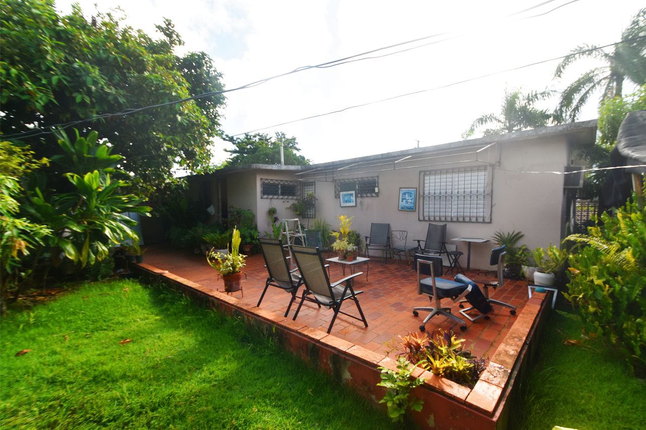 casas - VENDO CASA-SOLAR EN LOS PREDOS EN OPORTUNIDAD  1
