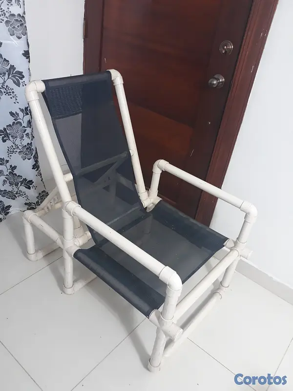 muebles y colchones - Vendo chair long en muy resistente material pvc 2
