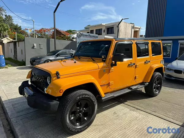 jeepetas y camionetas - Jeep Wrangler Sahara 2012 5