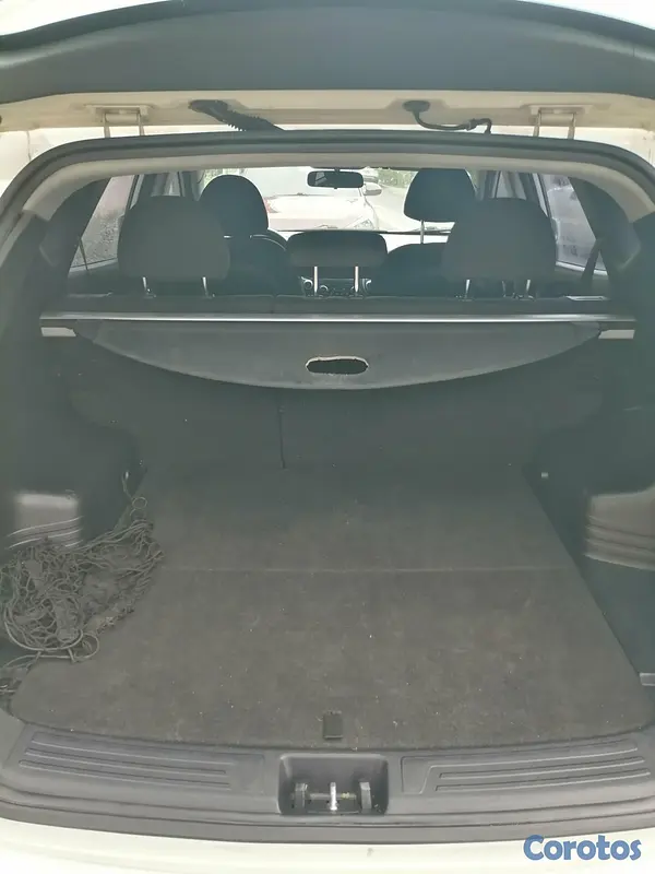jeepetas y camionetas - Hermosa Hyundai Tucson Blanca 2012 3