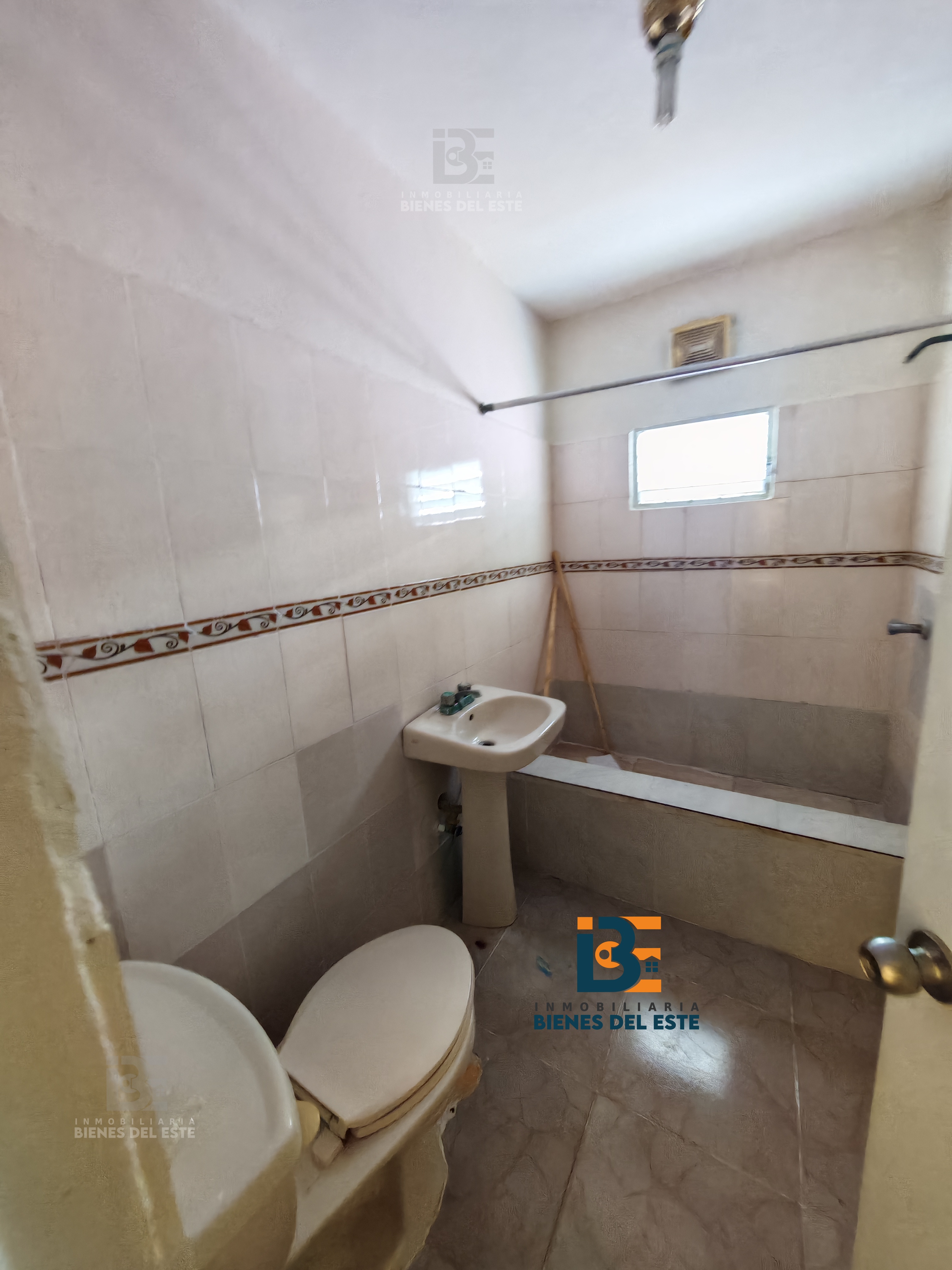 casas - Vende Casa de Tres Habitaciones en el Juan Pablo D 7