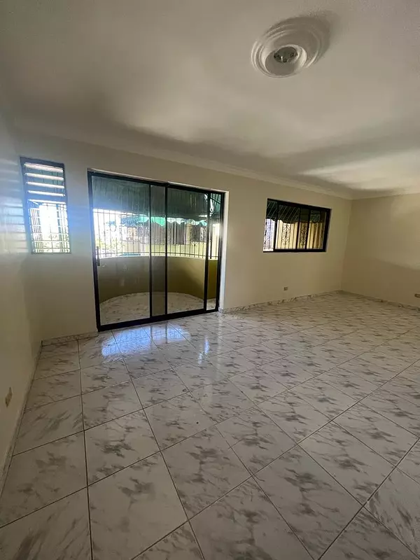 apartamentos - Apartamento en venta en Ensanche Quisqueya (L. C. )  4