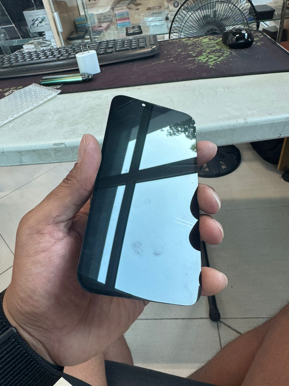 celulares y tabletas - Pantalla ORIGINAL para iphone 13 normal original 0