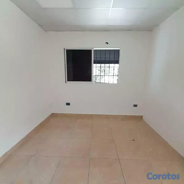 oficinas y locales comerciales - Alquiler Local Ubicado en Bella Vista 5
