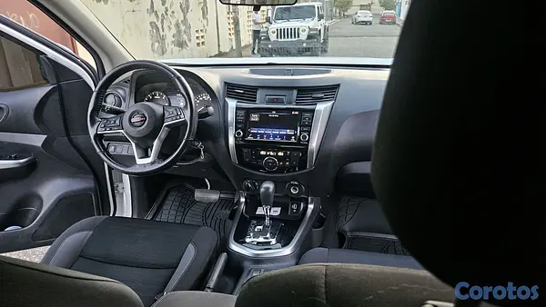 jeepetas y camionetas - Nissan frontier diesel 2022 4x4 11