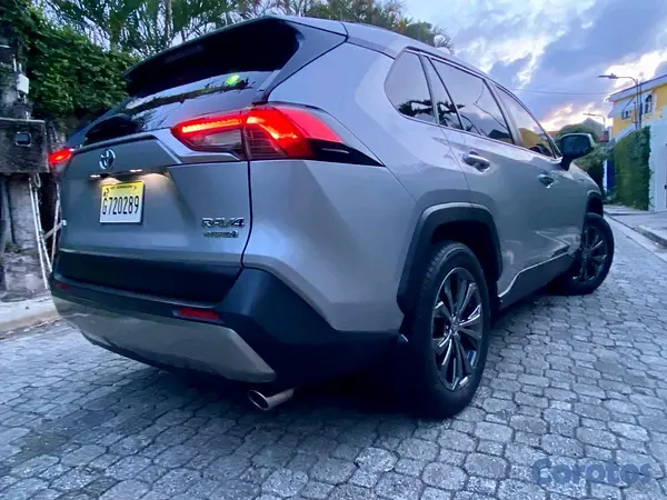 jeepetas y camionetas - Toyota rav4  6