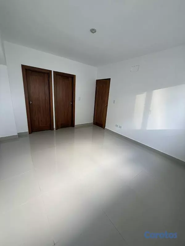 apartamentos - ALQUILO VACIO APART. DE 1 HAB. PISO ALTO PRÓX. A P 10