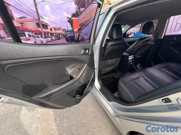 carros - Kia K5, 2013 9