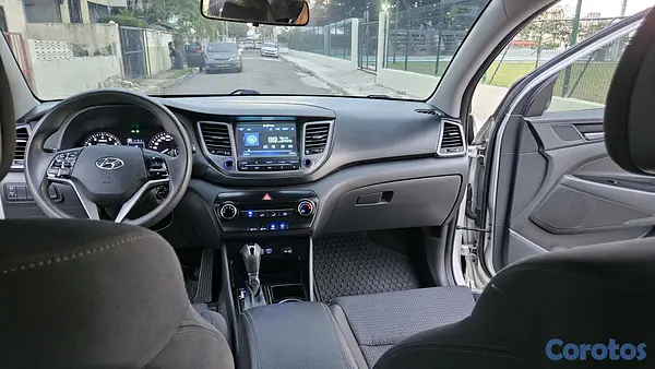 jeepetas y camionetas - hyundai Tucson 2017 doch 5