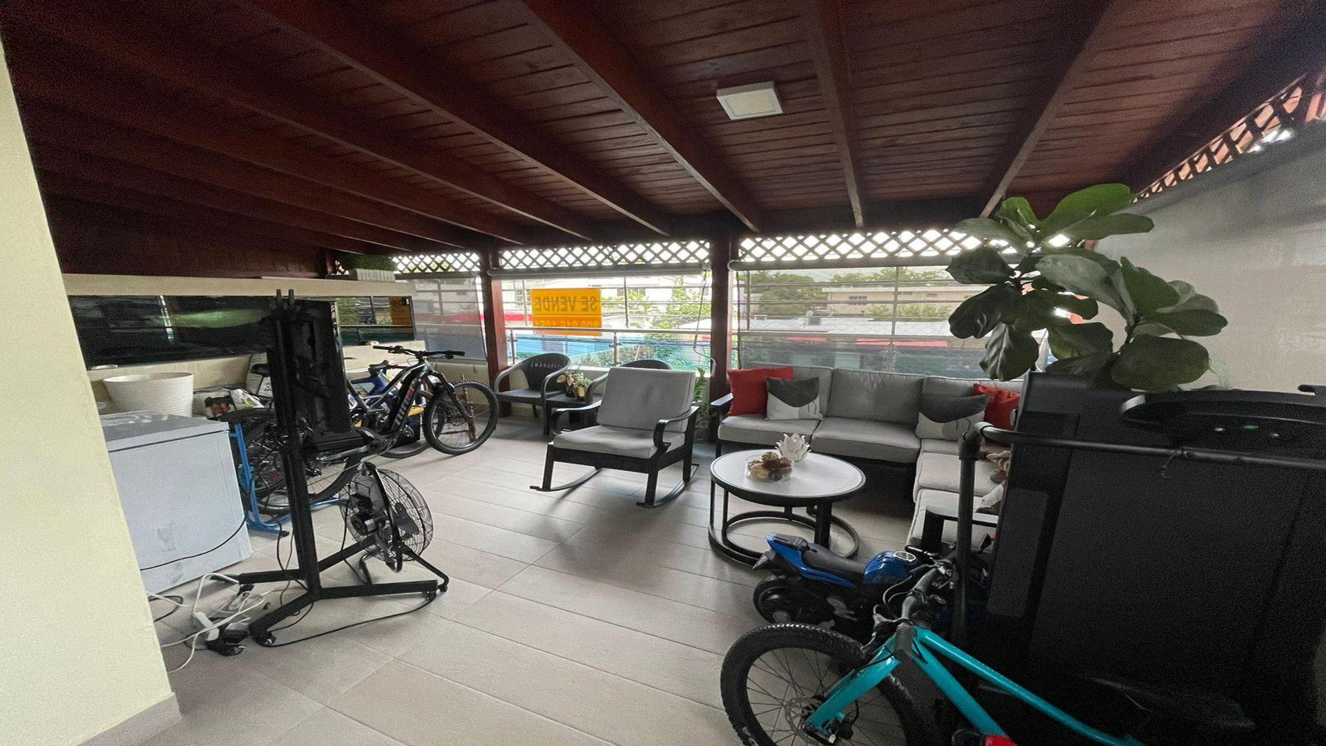 apartamentos - 2DO NIVEL CON TERRAZA EN LOS PRADOS 1
