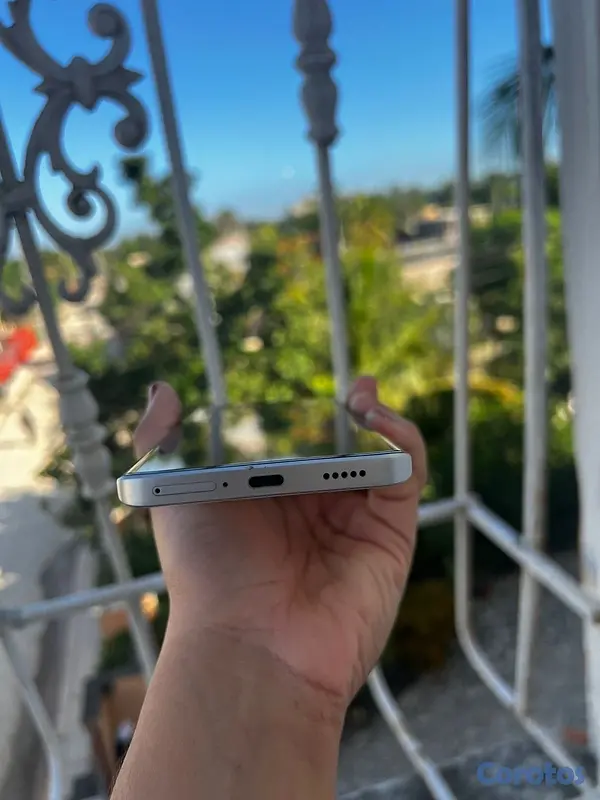 celulares y tabletas - Xiaomi Redmi Note 13 Pro+ (5G) 5
