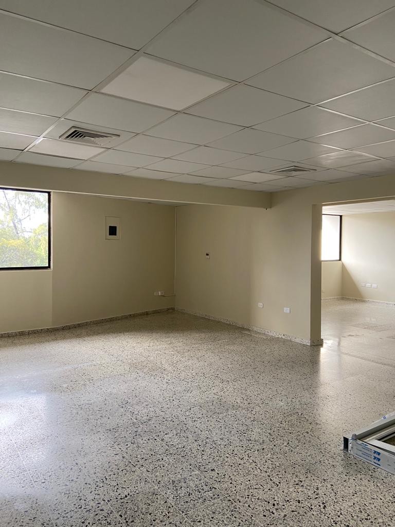 oficinas y locales comerciales - Locales de oficina en alquiler en El vergel  2