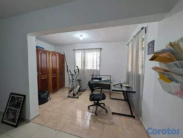 apartamentos - Vendo Apto Ensanche Ozama 2do piso  2