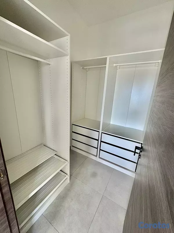apartamentos - alquiló amueblado naco piso 11 dos habitaciones con baño balcón dos parqueos  12