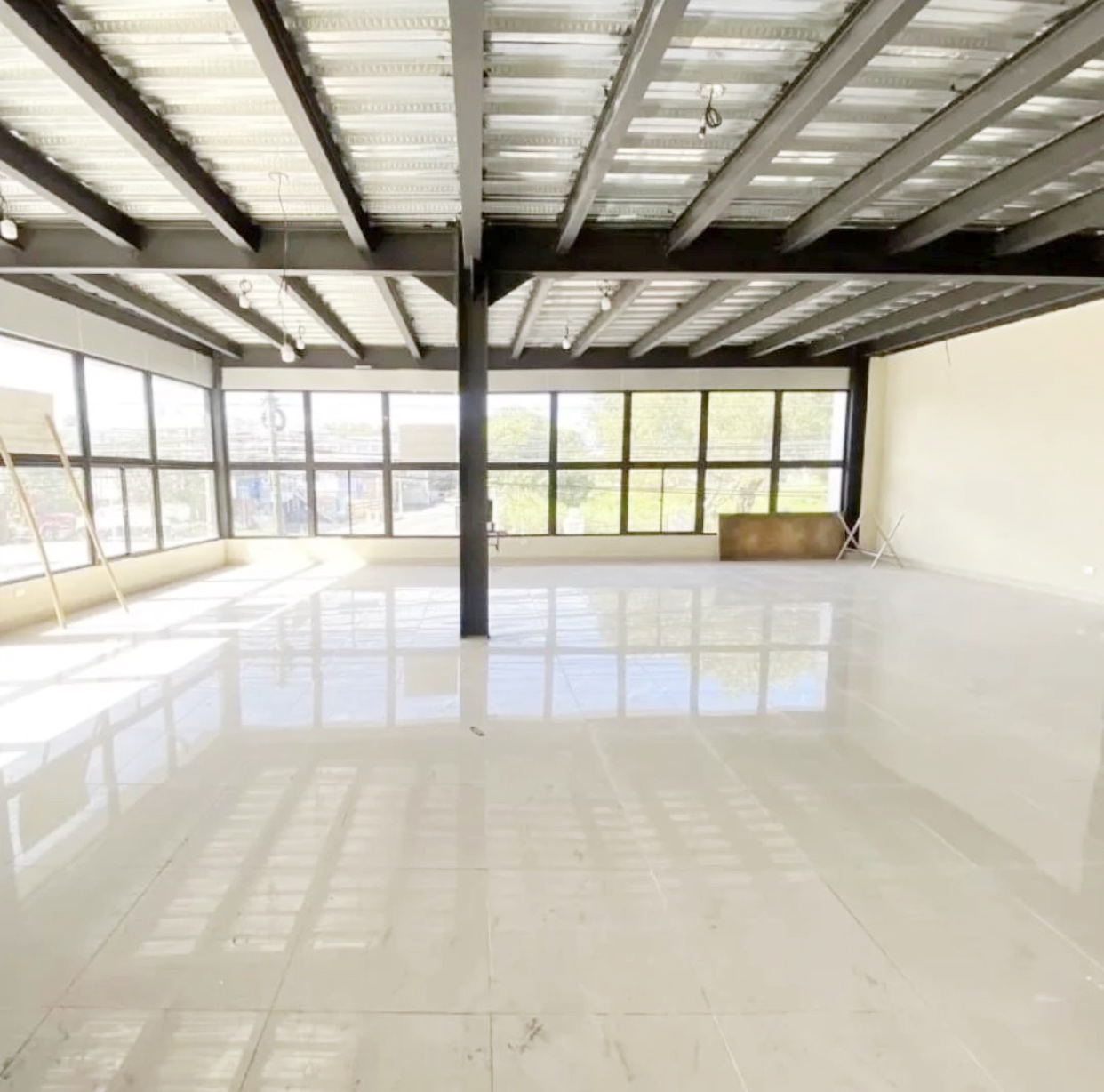 oficinas y locales comerciales - Local céntrico en arroyo hondo viejo 5