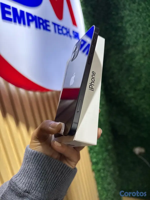 celulares y tabletas - Vendo IPhone 12 normal 64gb 🔥Factory con gantantia nuevo, fuera de caja. 2