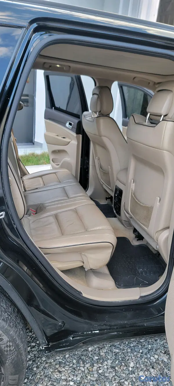 jeepetas y camionetas - JEEP GRAND CHEROKEE 2015 3