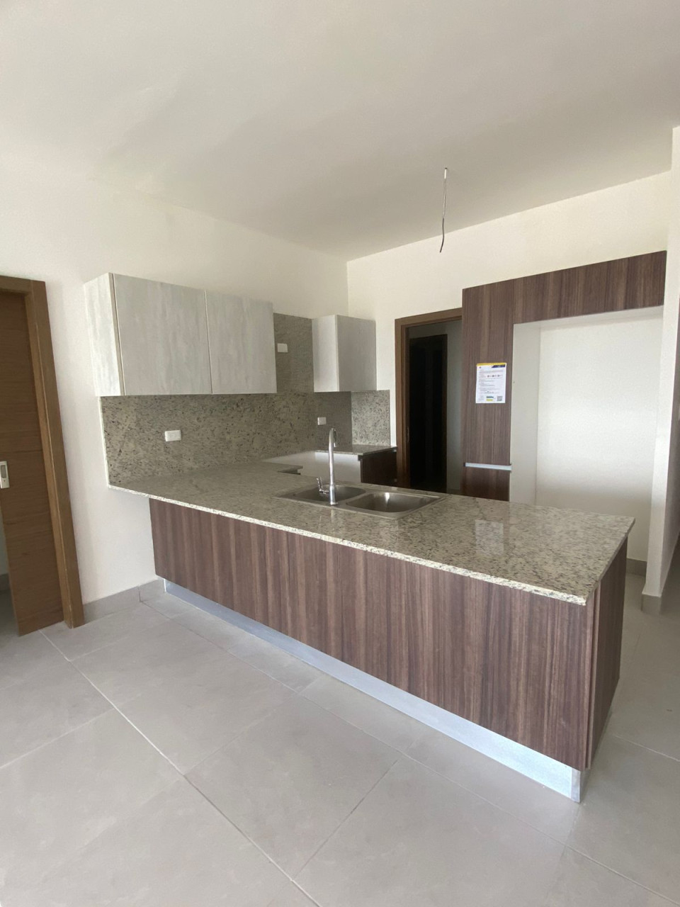 apartamentos - Apartamento en Alquiler en La Esperilla 3H, 3.5B, 2P, 5to piso con Ascensor 5