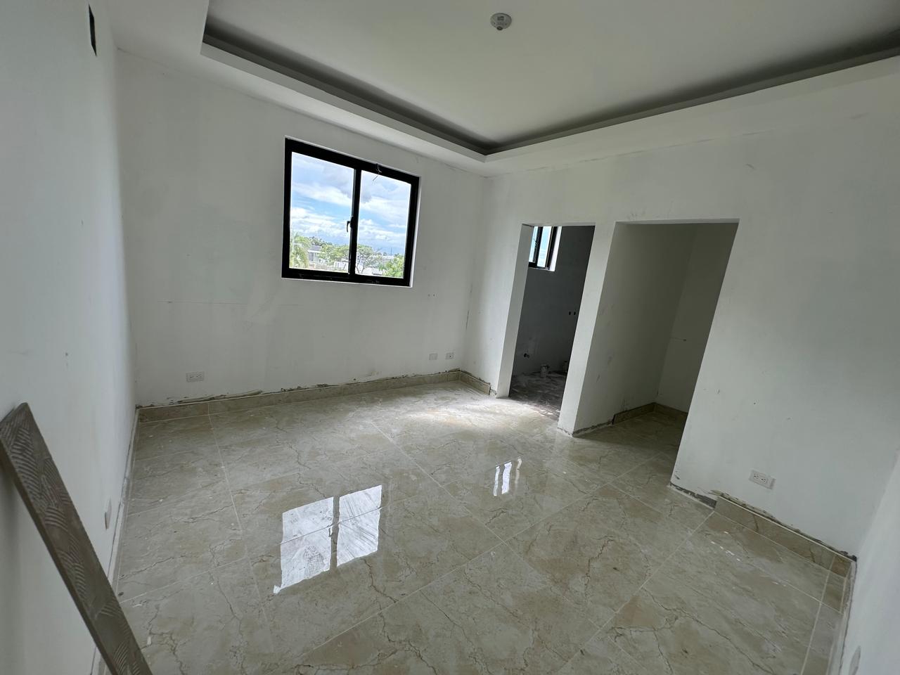 casas - Casa en Urbanizacion Cerrada, Llanos de Gurabo 8