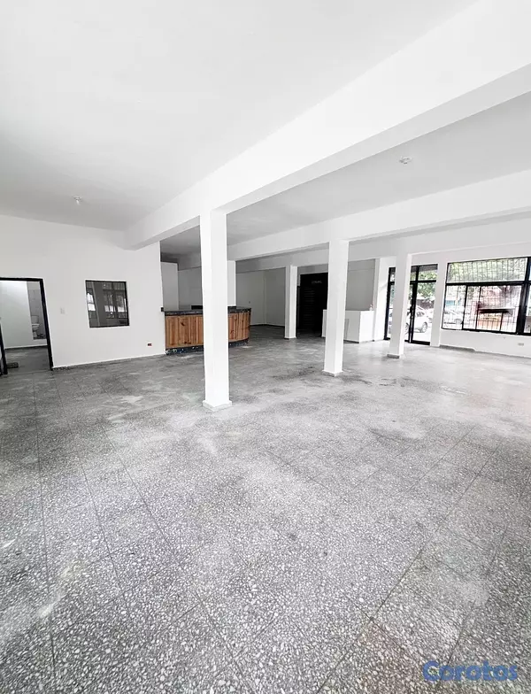 oficinas y locales comerciales - Local primer nivel  7