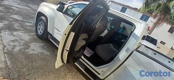 jeepetas y camionetas - Chevrolet colorado 2016 3