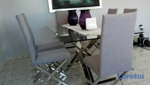 muebles y colchones - Juego de comedor de cristal de 6 plazas, excelente condiciones! 5