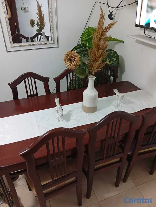 muebles y colchones - Juego de comedor de 6 sillas en caoba...  2