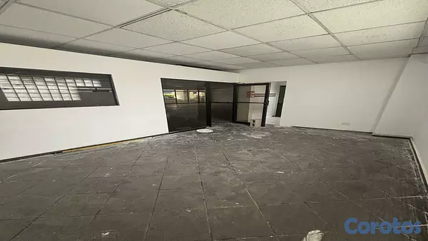 oficinas y locales comerciales - Alquiler Local Comercial Naco 2do piso 228Mts 3