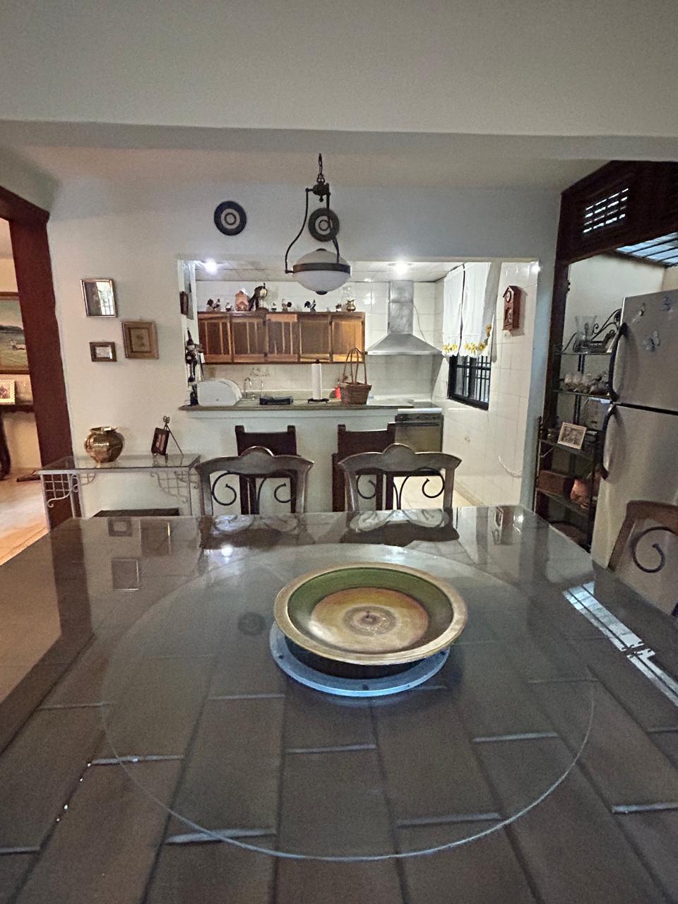 casas - Vendo casa en Av. Independencia  9